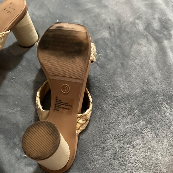 Merona Chunky Heel Sandals - Picture 2 of 3